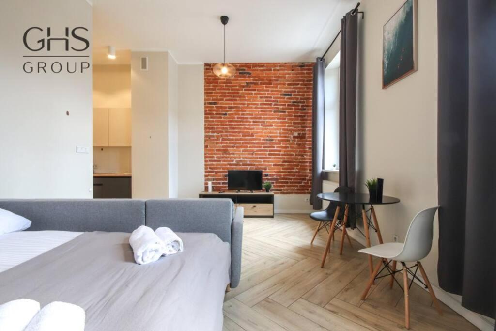Piekny Apartament W Zabytkowej Kamienicy Krasków Eksteriør bilde